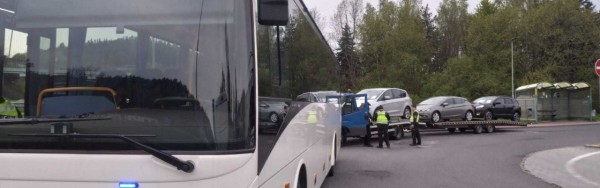 Policisté při dopravní akci v Libereckém kraji využili služební autobus