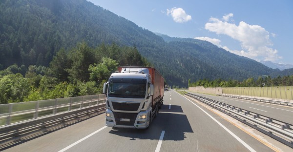 Provozní náklady nákladních vozidel se zvýší o několik procent. Schylují se k protestům.